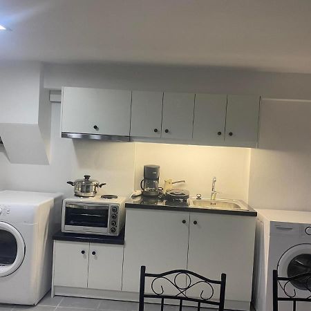 Le.Chris Central Dorms Otel Resmo Dış mekan fotoğraf