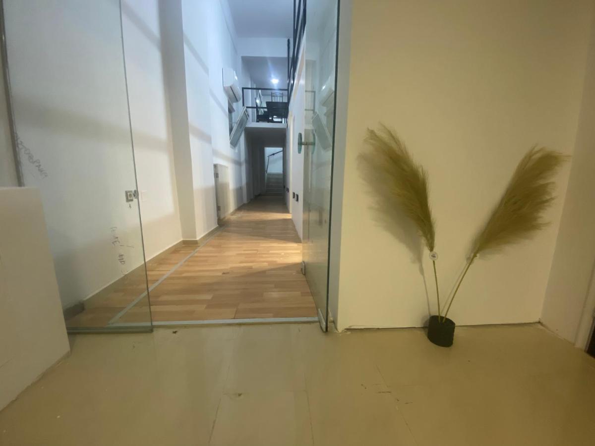 Le.Chris Central Dorms Otel Resmo Dış mekan fotoğraf