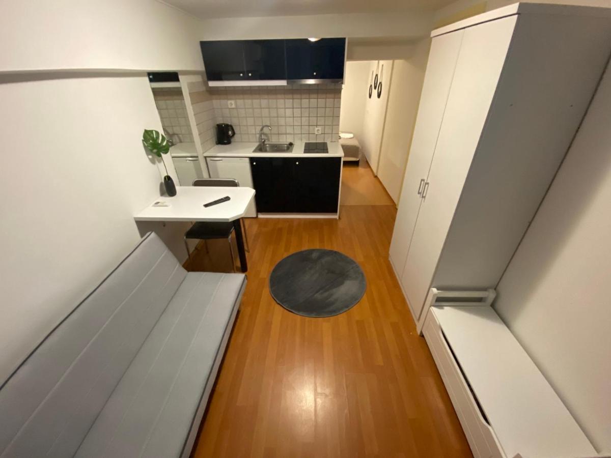 Le.Chris Central Dorms Otel Resmo Dış mekan fotoğraf